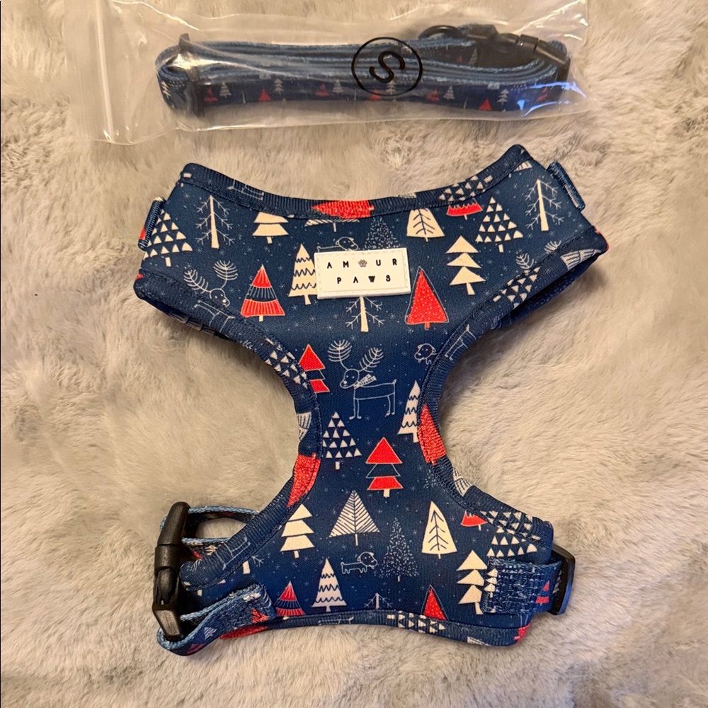 NWT Harness & Collar (different sizes)